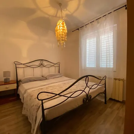 Tajana Apartament *