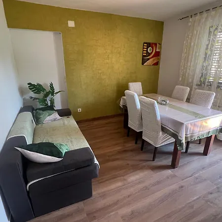 Tajana Apartman