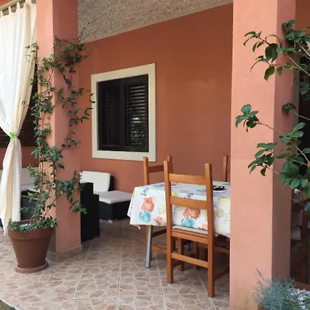 Tajana Apartment *